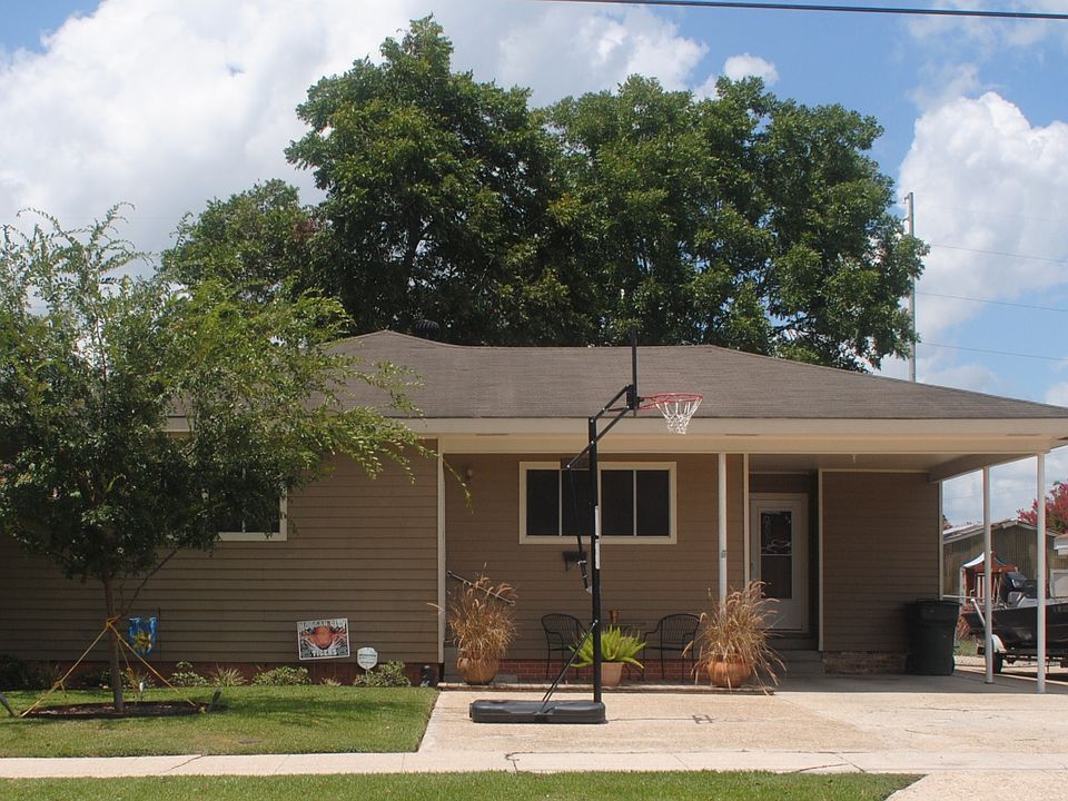 1st image of 705 Hilda St