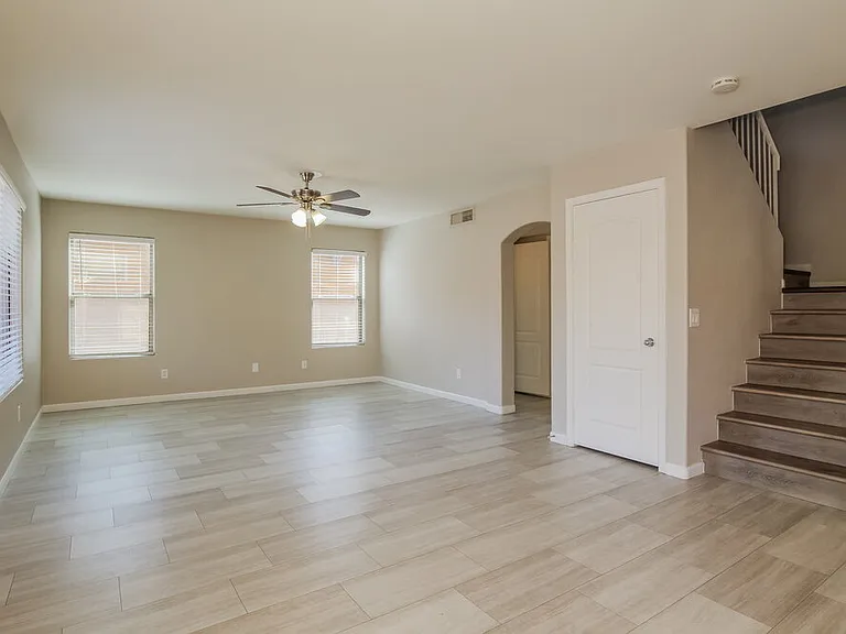 4538 W Fawn Dr — Photo 4