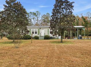 388 Rebel Ln, Cottageville, SC 29435