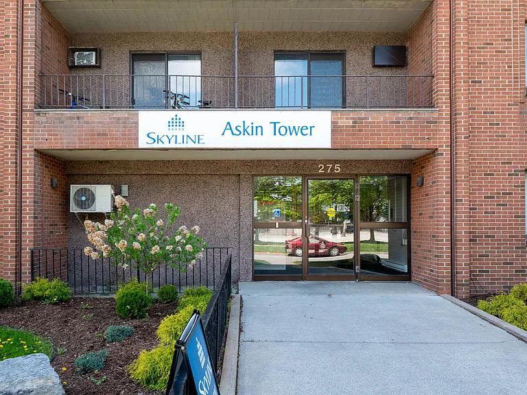 275 Askin Ave — Photo 5