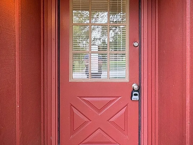 1206 High Valley Dr — Photo 3
