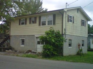 105 Gumwood Rd, Middlesboro, KY 40965