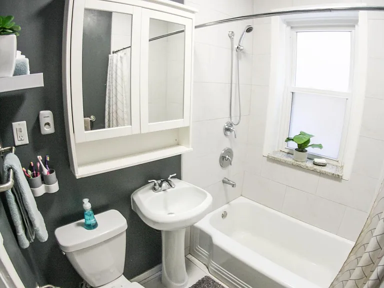 6937 N Hamilton Ave #1 — Photo 7