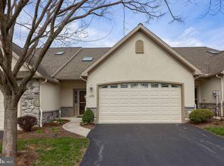 1343 Fieldstone Dr, Mount Joy, PA