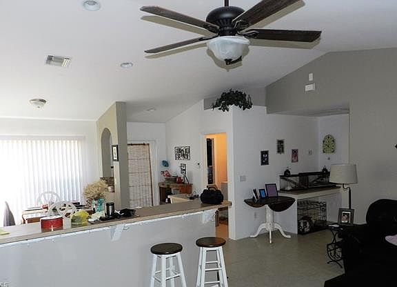 3rd image of 1841 NW 15th St