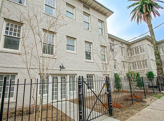 2nd image of 3820 Saint Charles Ave #206