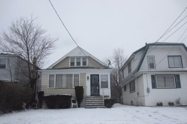 1st image of 295 Parkridge Ave