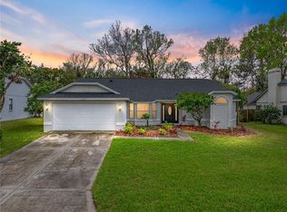 2745 Horseshoe Dr, Plant City, FL 33566