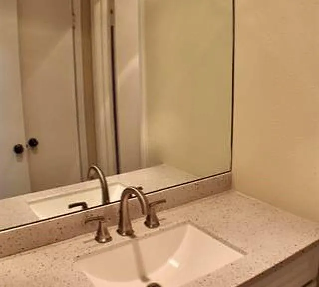 8690 Manion Dr — Photo 20