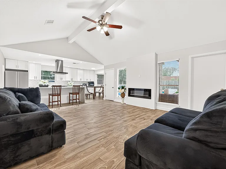 13318 Ascot Glen Ln — Photo 34