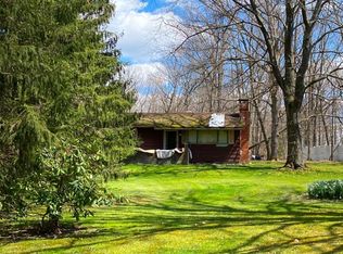 4806 New Milford Rd, Ravenna, OH 44266