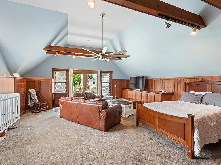 74 Shethar St #UPPER STUDIO — Photo 3