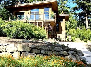 829 Briar Rd, Bellingham, WA 98225