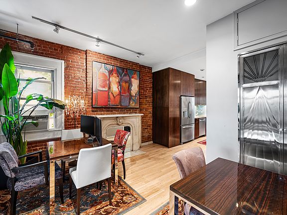 3rd image of 157 E 37th St APT 3