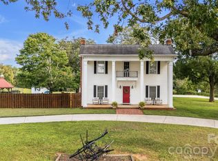 462 Mock Mill Rd, Statesville, NC 28677