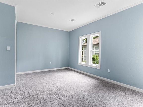 2nd image of 1812 Oneal St