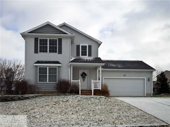 155 Elizabeth Way, Potterville, MI 48876