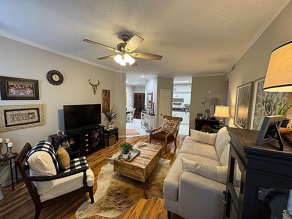 4th image of 2011 Spenwick Dr APT 511