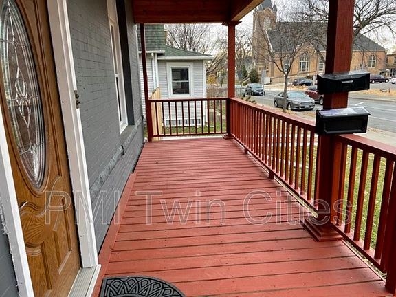 4th image of 2928 Emerson Ave N