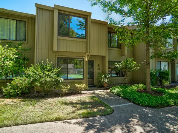 10 Adelphi Ct, Sacramento, CA 95825