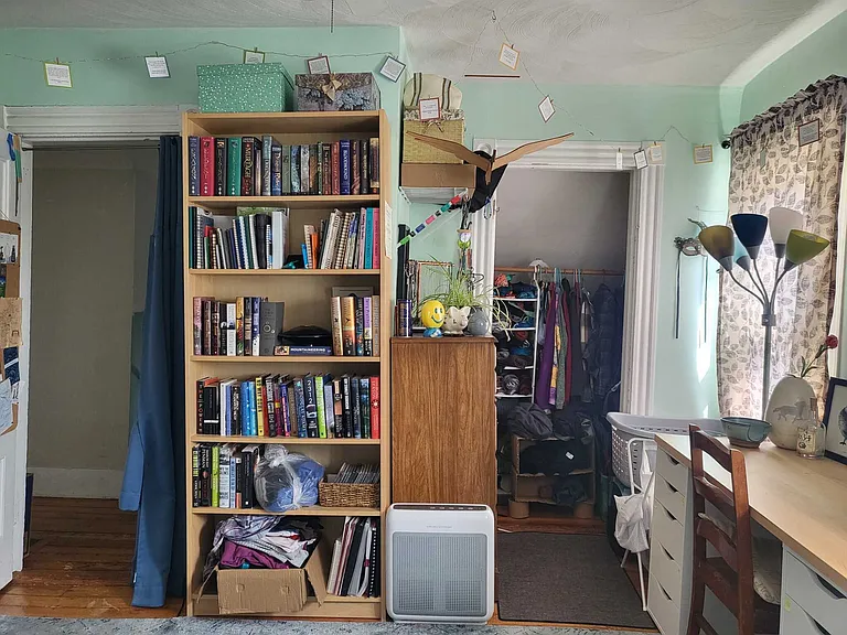 Cameron Ave — Photo 24