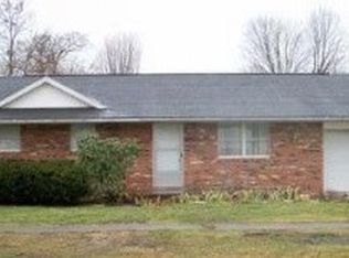 206 W Horton St, Mason, WV
