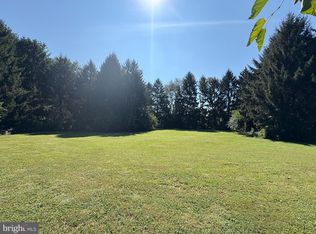 934 Village Rd, Lancaster, PA 17602