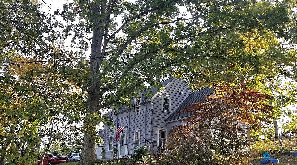 1st image of 2001 Massey Cir