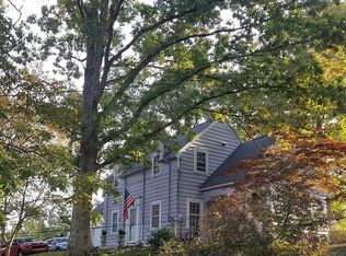 2001 Massey Cir, South Charleston, WV 25303