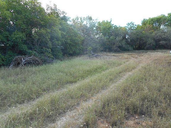 4th image of Off 275 Hollamon Street
