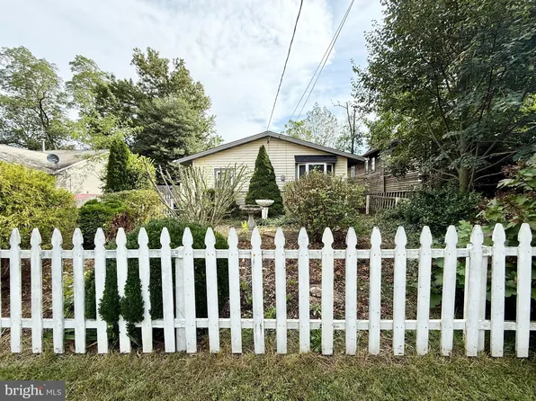 122 Zelus St, Little Egg Harbor, NJ 08087