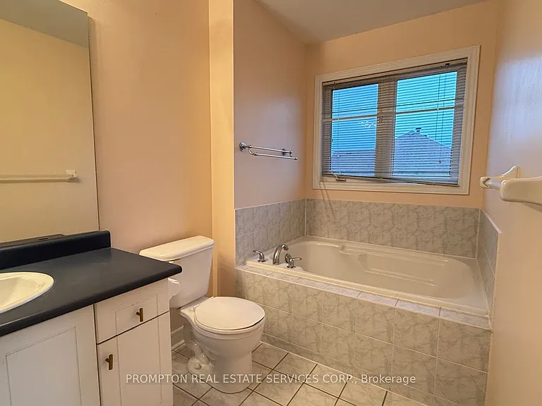 2037 Bur Oak Ave — Photo 19