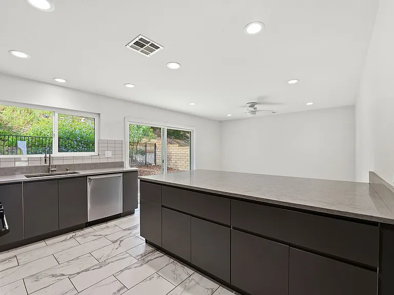 30845 Catarina Dr — Photo 14