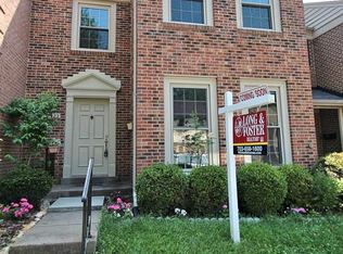 5423 Cabot Ridge Ct, Fairfax, VA 22032