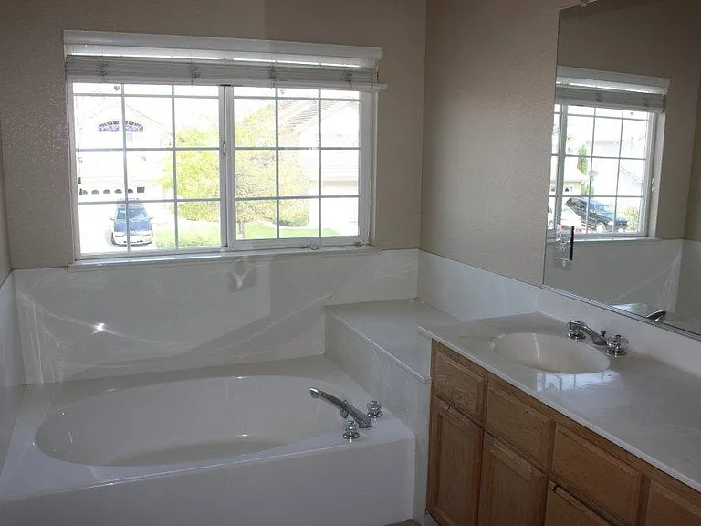 9343 Benbow Dr — Photo 3