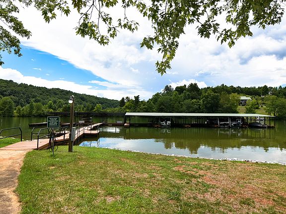 3rd image of 300 Caney View Dr Lot 1