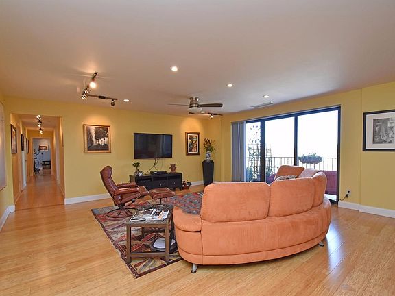 4th image of 5300 Hamilton Ave Unit 600