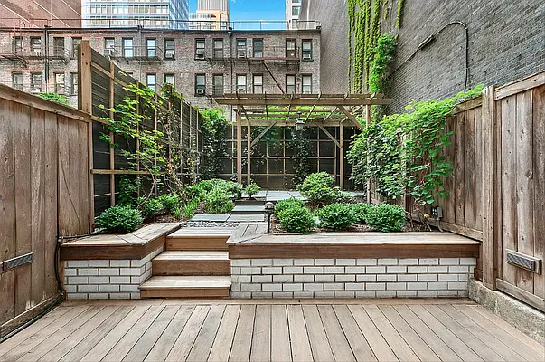 Rented by Douglas Elliman | media 7