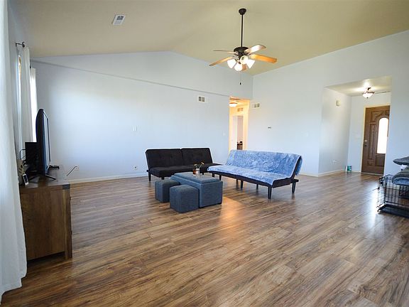 3rd image of 2006 Thompson Dr