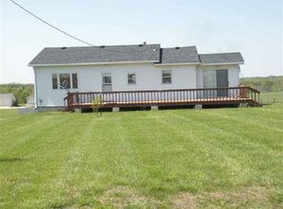 22090 V Rd, Holton, KS 66436