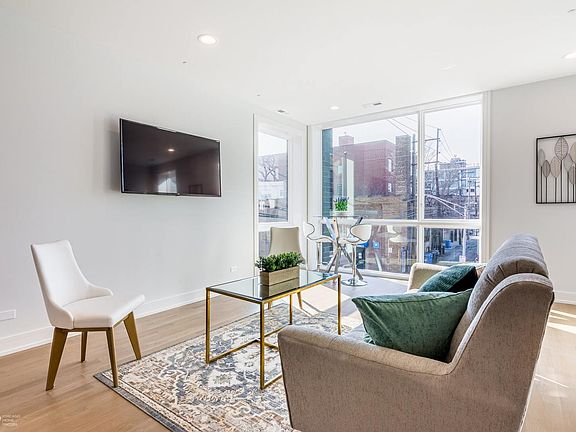 4th image of 1615 N Fairfield Ave #2