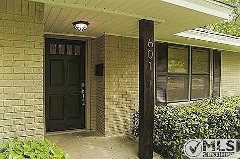 4th image of 601 Westwood Dr