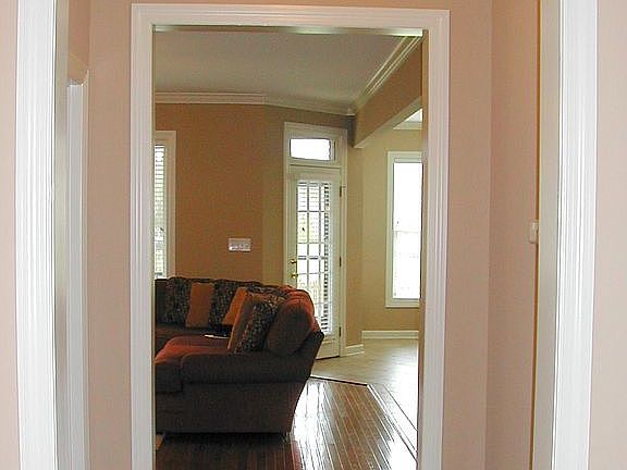 Hardwood Foyer 7 x 10