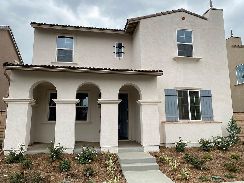 1st image of 2945 E Penny Ln