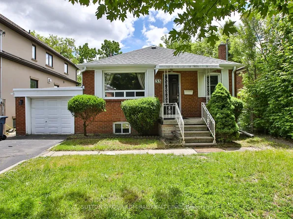 33 Regina Ave, Toronto, ON M6A 1R4