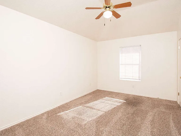 4003 Pilgram Dr #D — Photo 10