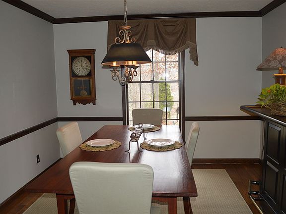 4th image of 1020 S Melody Ln
