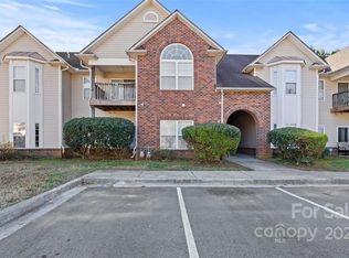 2554 Carya Pond Ln, Charlotte, NC 28212