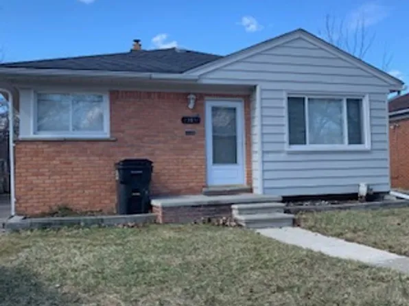 23851 Scotia Rd, Oak Park, MI 48237