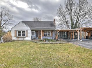 212 Magnolia Dr, Bristol, VA 24201